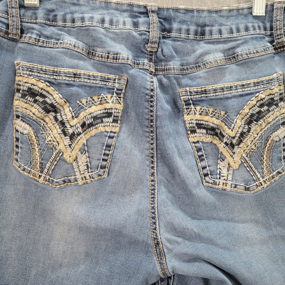 Denim Bermuda Shorts Women 16W Blue Embroidered Pockets Stretch Boho Cowgirl - Picture 5 of 7